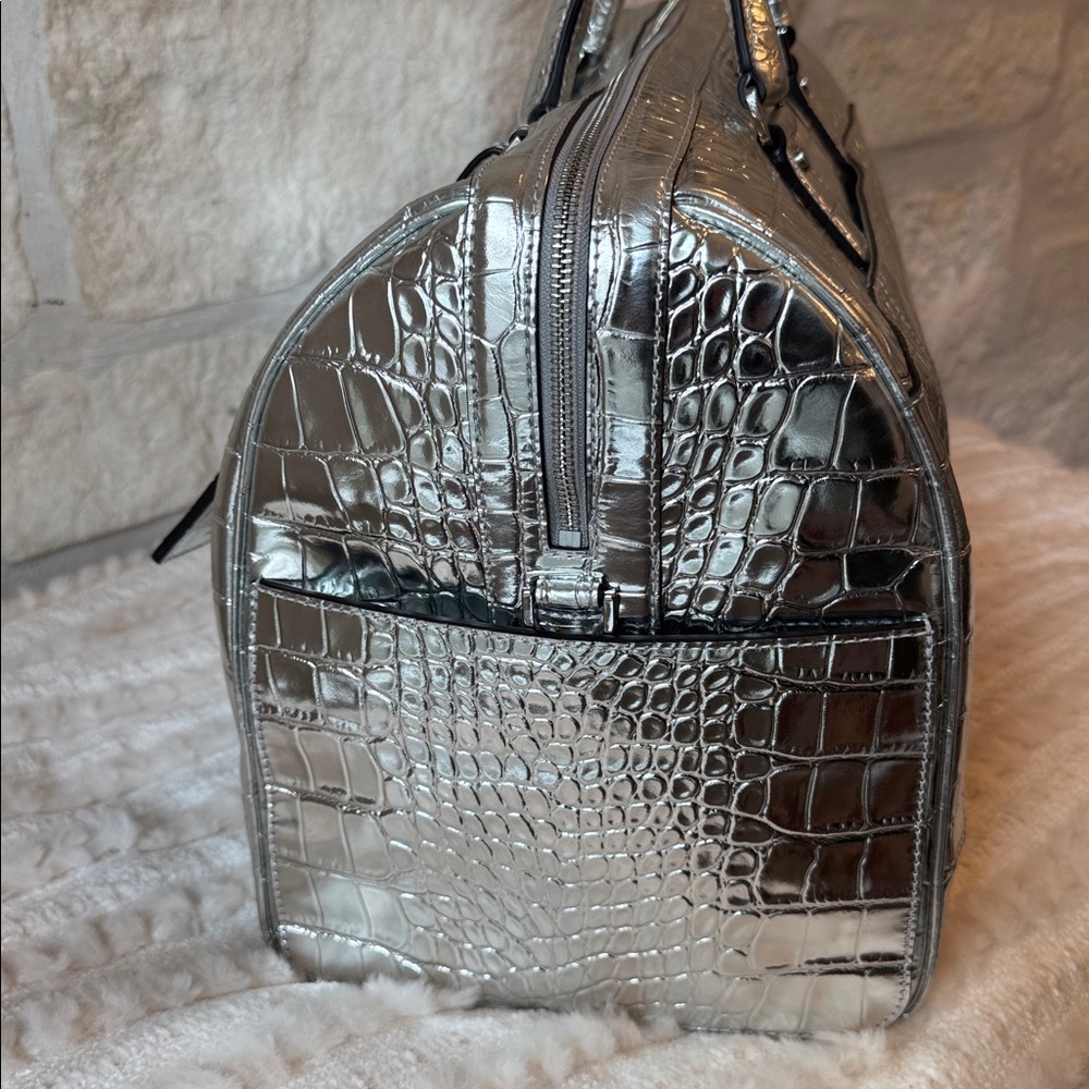 Micheal Kors- Bedford Travel Weekender Bag/ Silver Crocodile Embossed Handbag - Picture 7 of 13